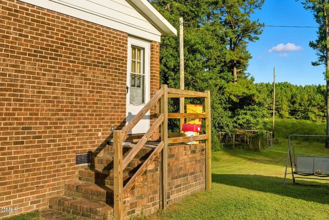 1412 Parks Village Road, Zebulon, NC 27597