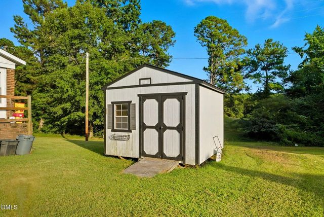 1412 Parks Village Road, Zebulon, NC 27597