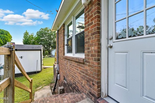 1412 Parks Village Road, Zebulon, NC 27597