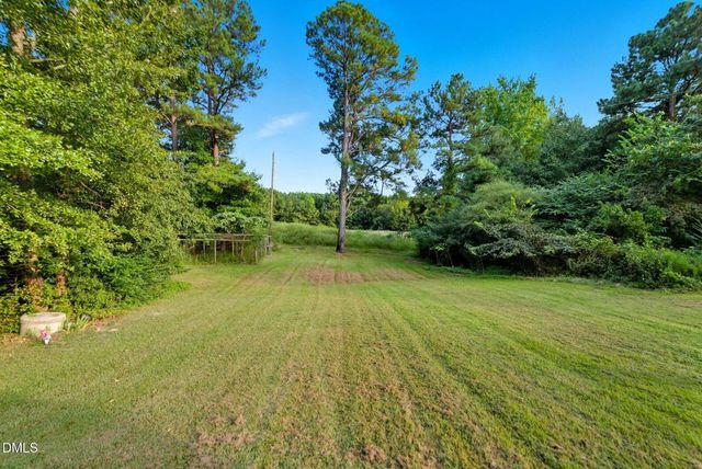 1412 Parks Village Road, Zebulon, NC 27597