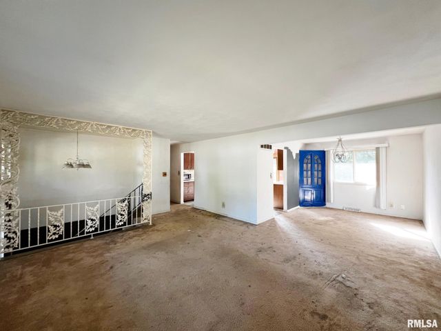 2824 W ROHMANN Avenue, West Peoria, IL 61604