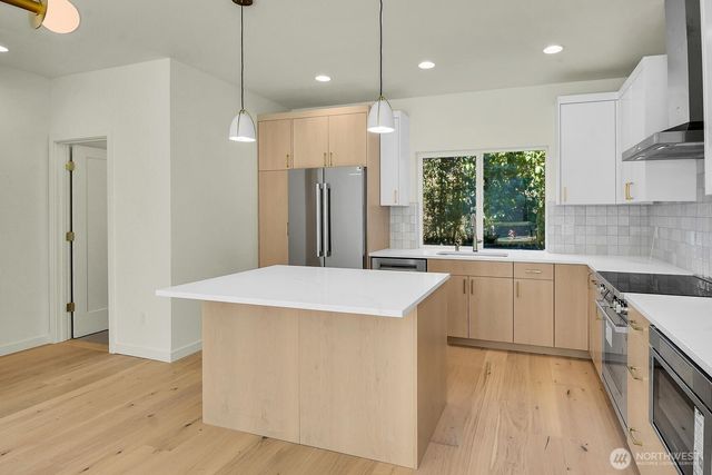 2606 NW 62nd Street, Seattle, WA 98107