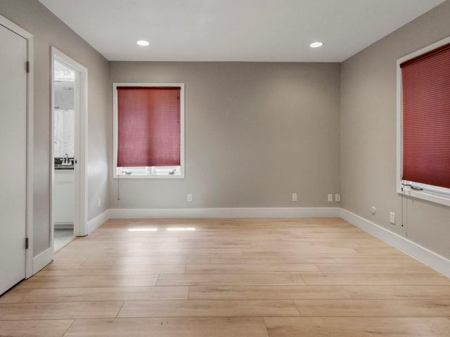 217 Lakeshore Circle, Seabrook, TX 77586