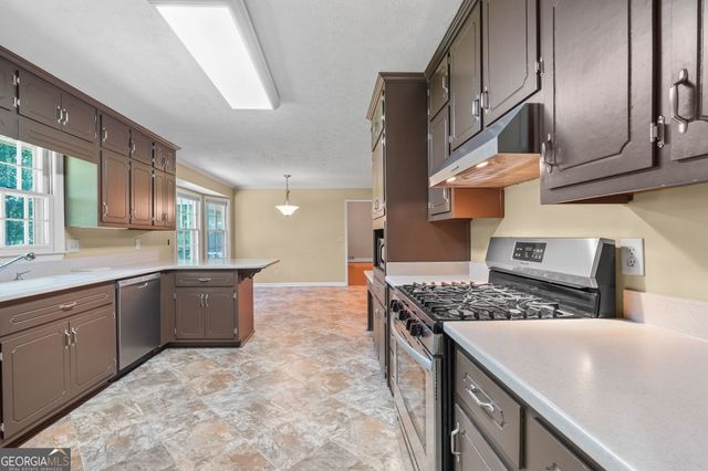 112 Barber Drive, Stockbridge, GA 30281