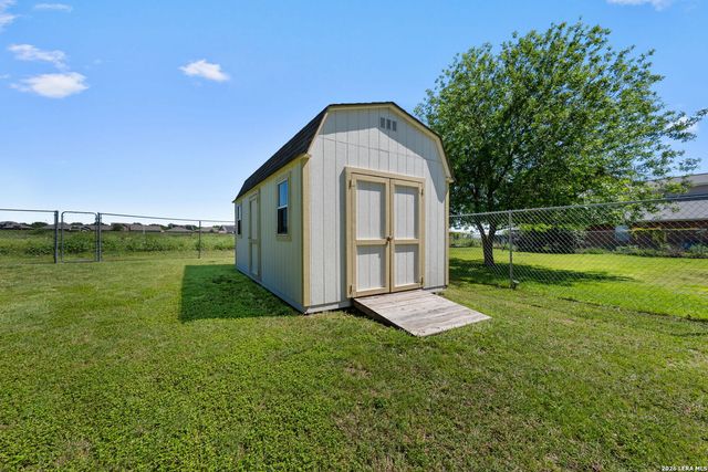 217 Meadow, Marion, TX 78124