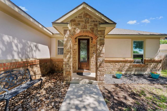 217 Meadow, Marion, TX 78124
