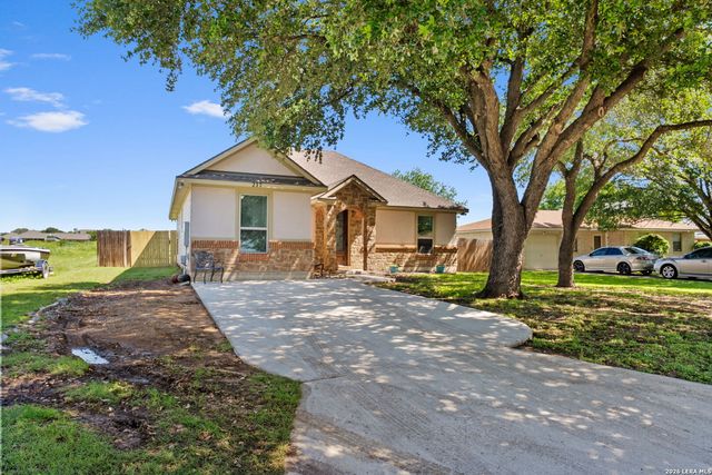 217 Meadow, Marion, TX 78124