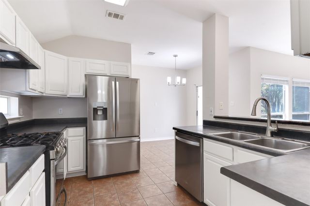 927 Picadilly DR A, Pflugerville, TX 78660