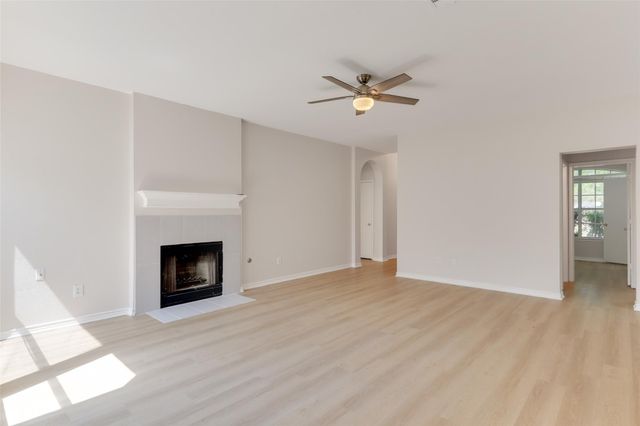 927 Picadilly DR A, Pflugerville, TX 78660