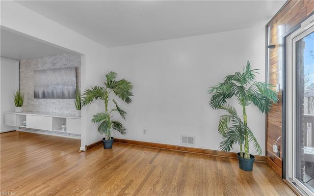 333 W Chickasaw RD, Virginia Beach, VA 23462