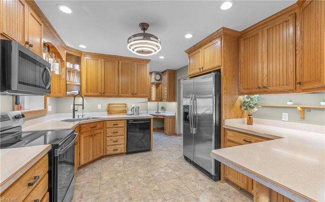 333 W Chickasaw RD, Virginia Beach, VA 23462