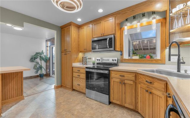 333 W Chickasaw RD, Virginia Beach, VA 23462