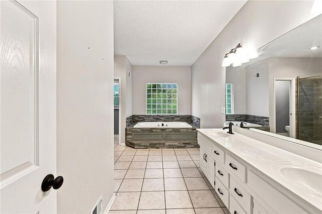 14314 E 97th Terrace, Kansas City, MO 64139
