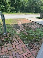 153 MADISON DR, Newark, DE 19711