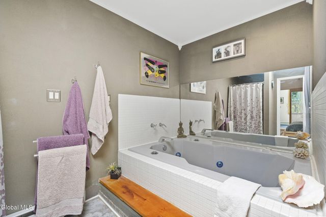 64 Elm Street, Albany, NY 12203