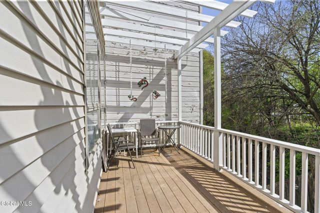 64 Elm Street, Albany, NY 12203