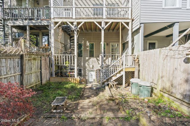 64 Elm Street, Albany, NY 12203