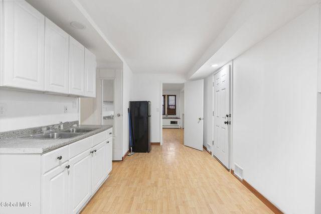 64 Elm Street, Albany, NY 12203