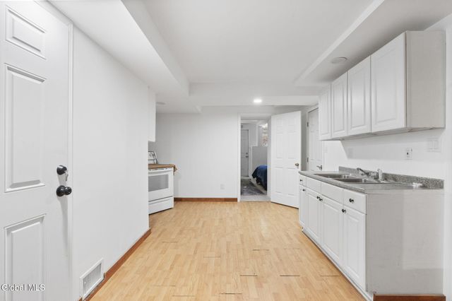 64 Elm Street, Albany, NY 12203