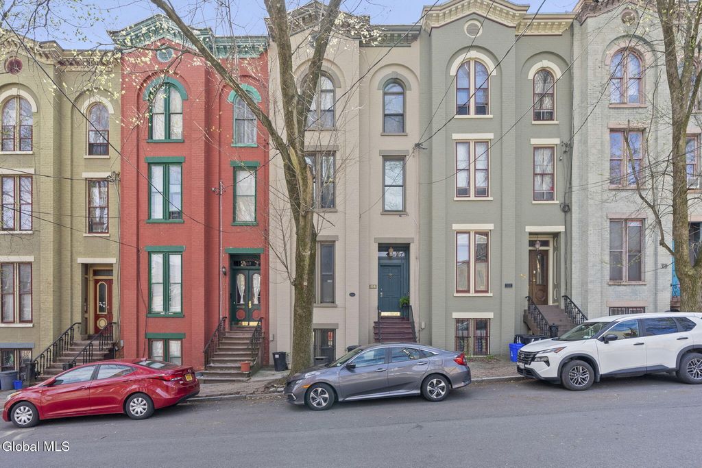 64 Elm Street, Albany, NY 12203