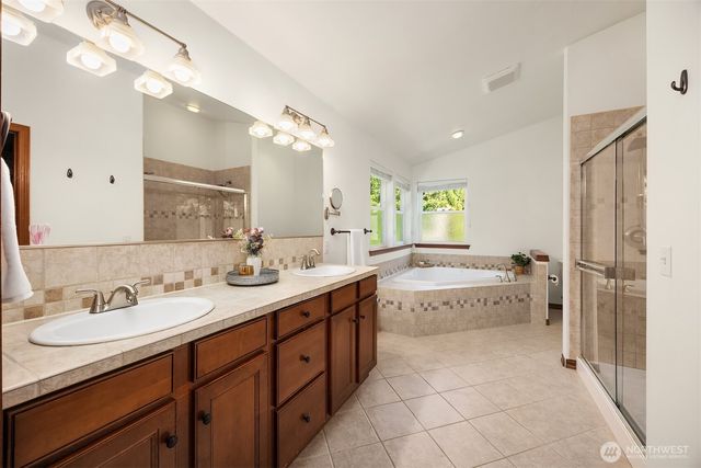 17401 125th Street SE, Snohomish, WA 98290
