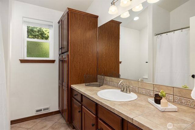 17401 125th Street SE, Snohomish, WA 98290