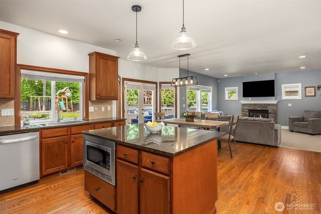 17401 125th Street SE, Snohomish, WA 98290