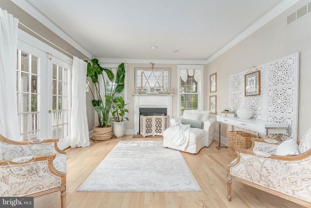 1051 SAINT MATTHEWS RD, Chester Springs, PA 19425