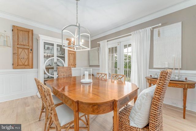 1051 SAINT MATTHEWS RD, Chester Springs, PA 19425
