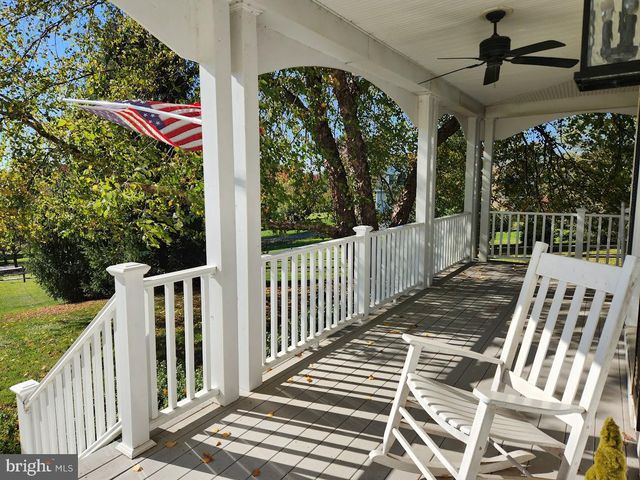 1051 SAINT MATTHEWS RD, Chester Springs, PA 19425