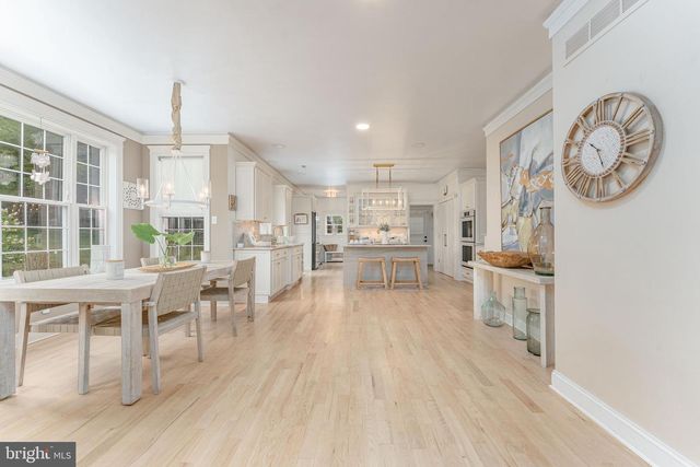 1051 SAINT MATTHEWS RD, Chester Springs, PA 19425