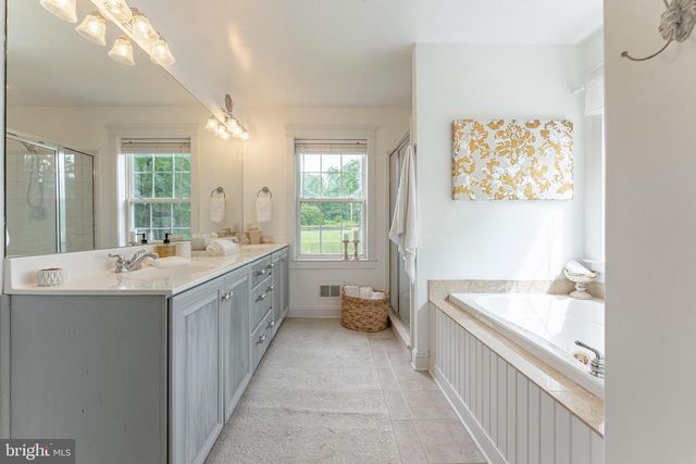 1051 SAINT MATTHEWS RD, Chester Springs, PA 19425