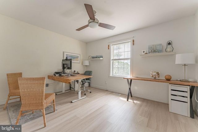 1051 SAINT MATTHEWS RD, Chester Springs, PA 19425