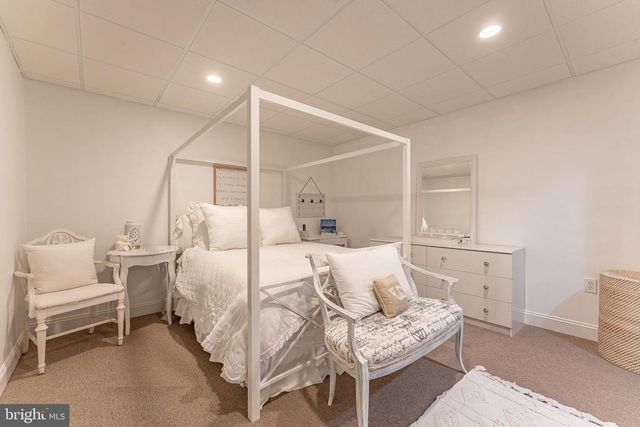 1051 SAINT MATTHEWS RD, Chester Springs, PA 19425