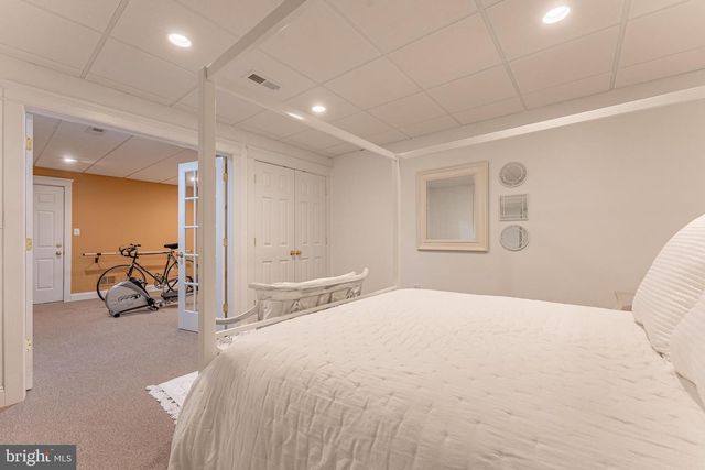 1051 SAINT MATTHEWS RD, Chester Springs, PA 19425
