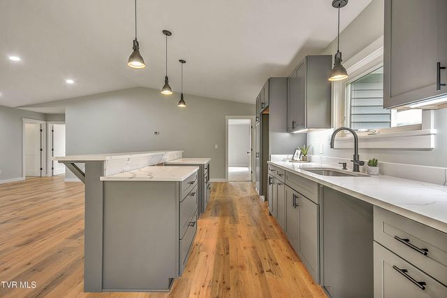 201 East Road, Bristol, TN 37620