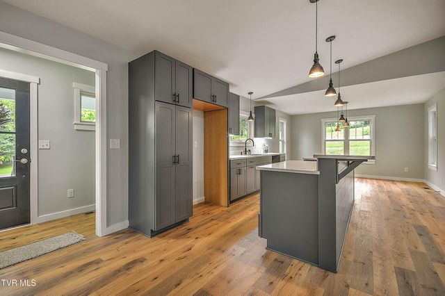 201 East Road, Bristol, TN 37620