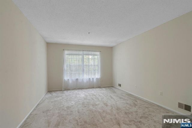 1121 Hyde Park Court, Mahwah, NJ 07430