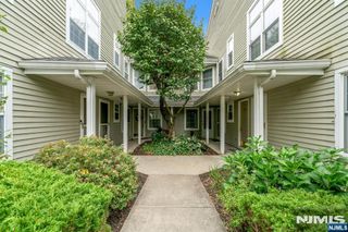 1121 Hyde Park Court, Mahwah, NJ 07430