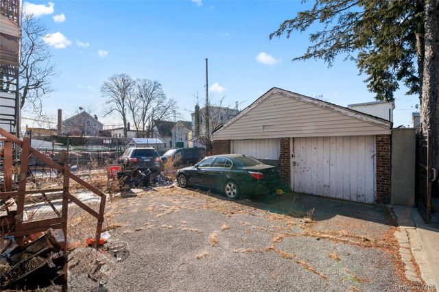 1524 124 Street, College Point, NY 11356