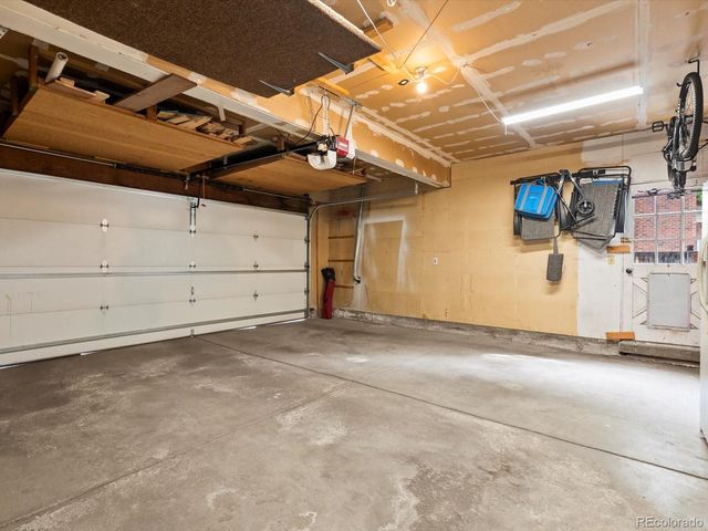 5860 W Atlantic Drive, Lakewood, CO 80227