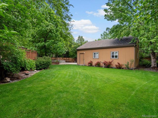 5860 W Atlantic Drive, Lakewood, CO 80227