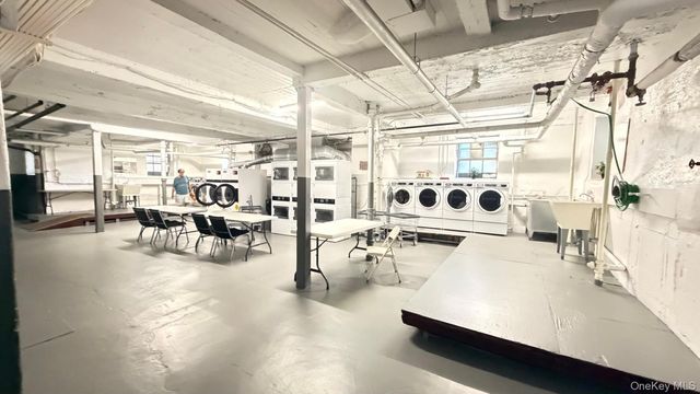 61-41 Saunders Street B67, Rego Park, NY 11374