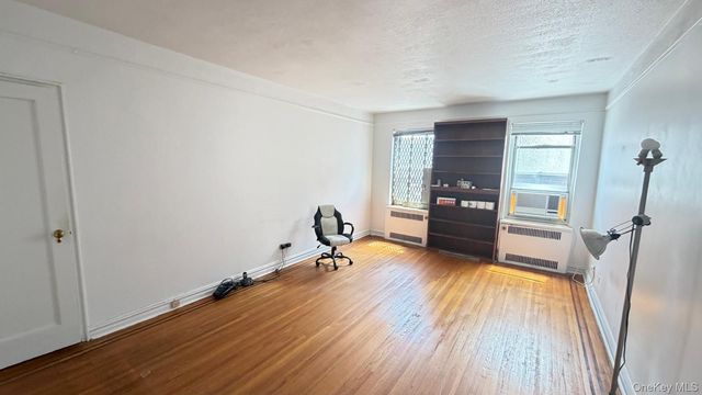 61-41 Saunders Street B67, Rego Park, NY 11374