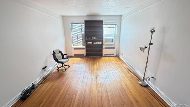61-41 Saunders Street B67, Rego Park, NY 11374
