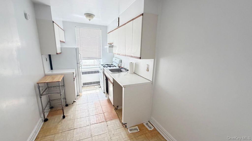 61-41 Saunders Street B67, Rego Park, NY 11374 — photo 2