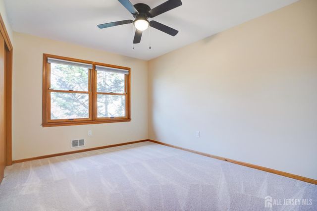 11 LENOX Street, Edison, NJ 08817