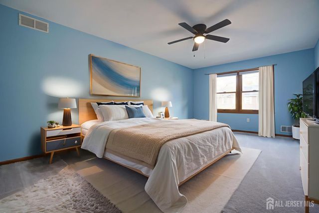 11 LENOX Street, Edison, NJ 08817