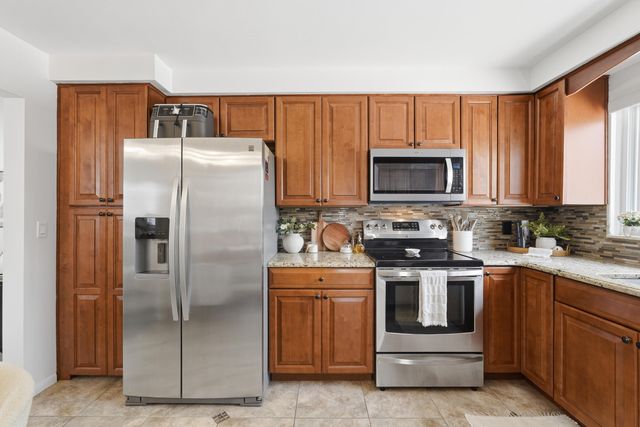 32900 Hees Street, Livonia City, MI 48150