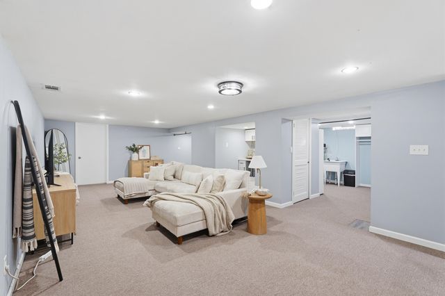 32900 Hees Street, Livonia City, MI 48150